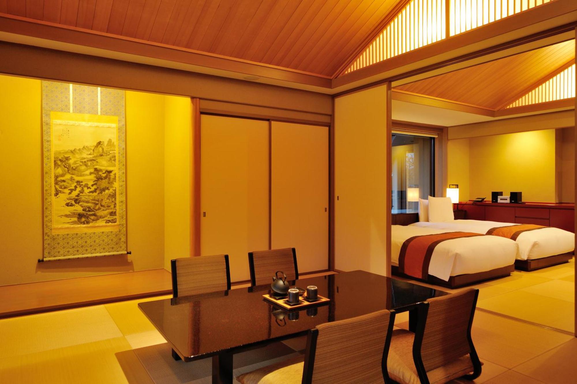 竹泉荘 Chikusenso Onsen Hotel Zao Стая снимка